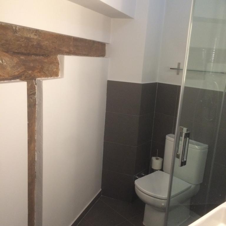 Double or Twin Room with Shared Bathroom